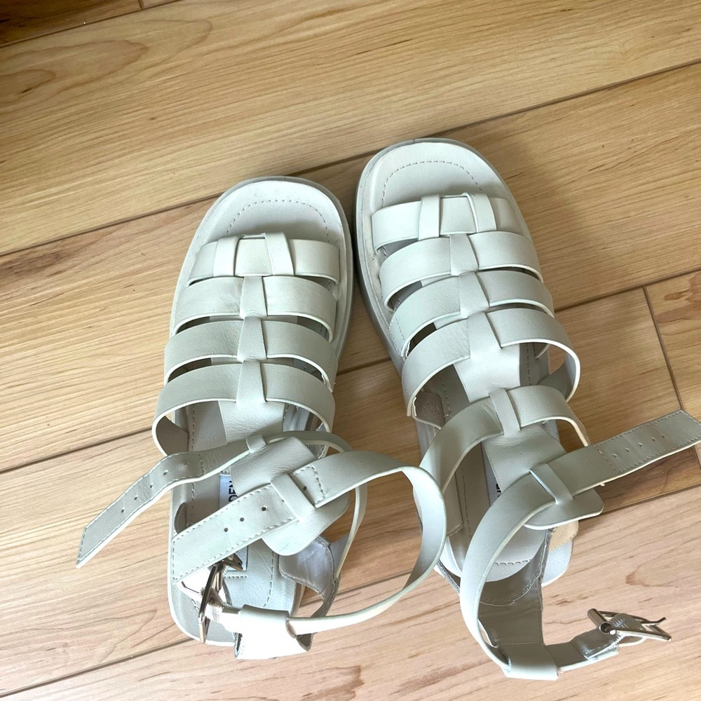 Steve Madden fisherman flatworm sandals!